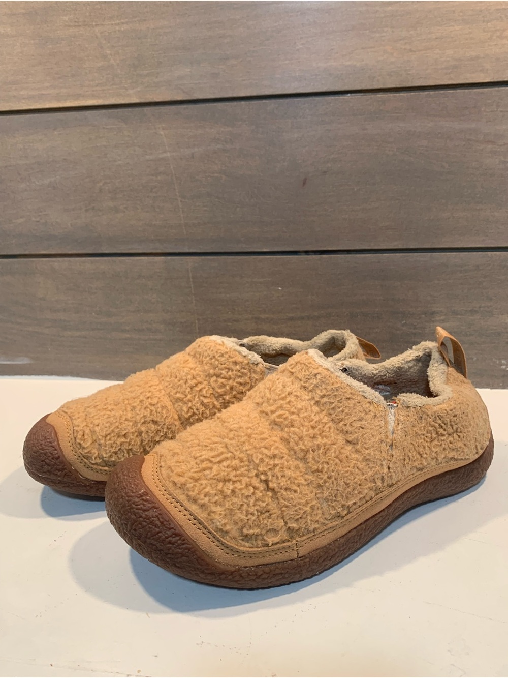 Keen Womens Howser II Slip-On Shoe Fleece Upper Tan Sz 6.5 Casual Preppy Thermal